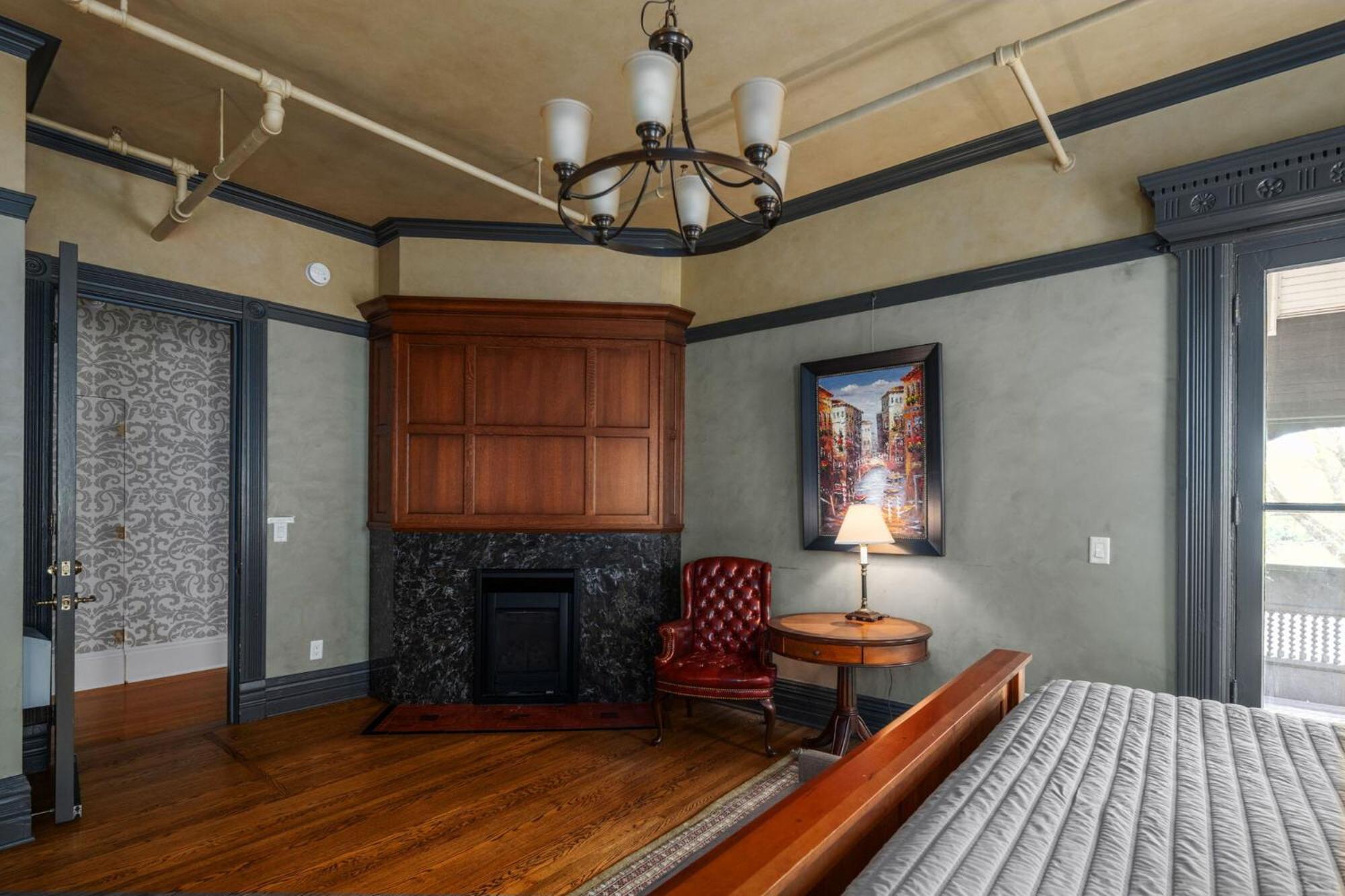 The New Victorian Mansion Bed & Breakfast Сент-Пол Экстерьер фото